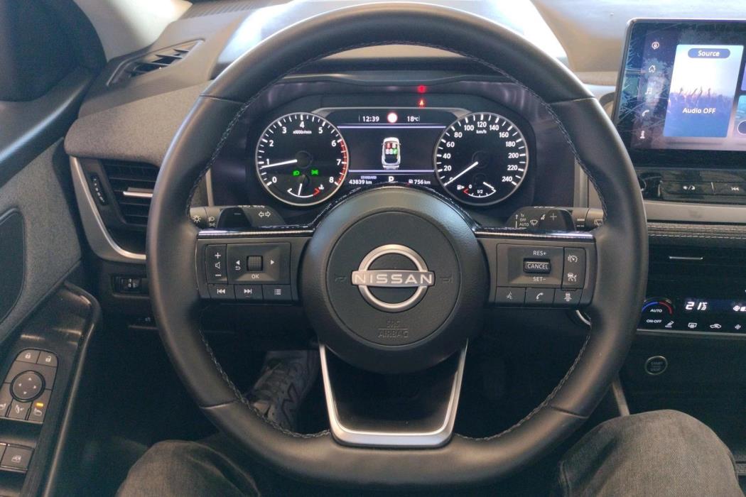 NISSAN Qashqai 2025