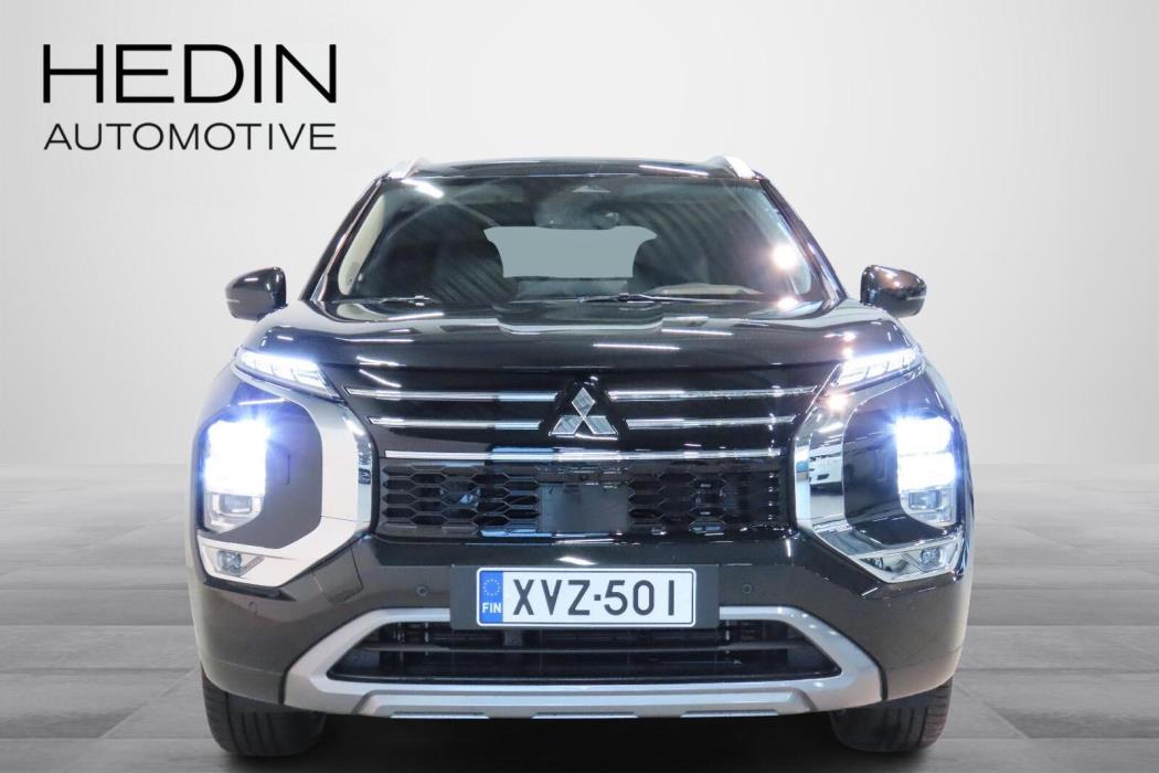 Mitsubishi Outlander 2025