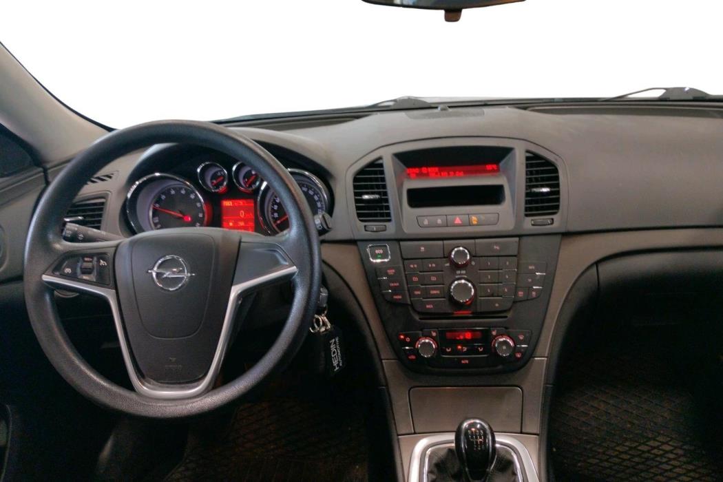OPEL INSIGNIA 2013