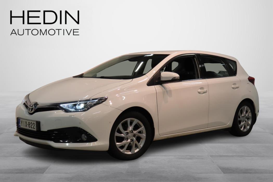 Toyota Auris 2015
