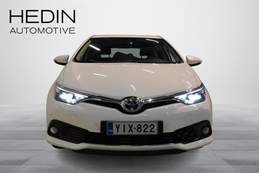 Toyota Auris 2015