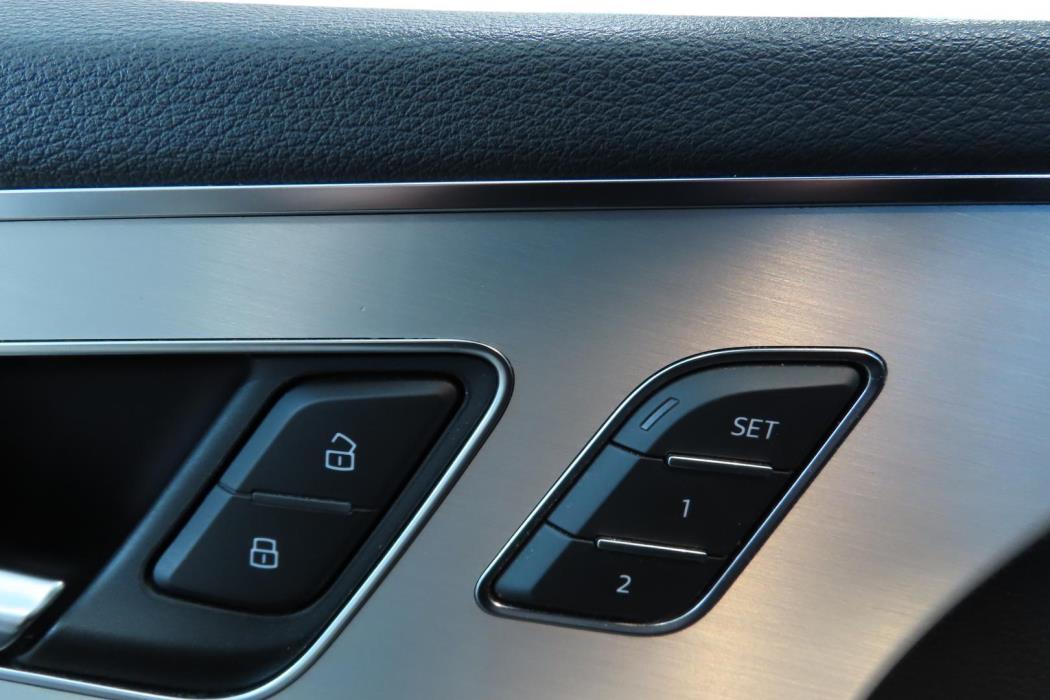 AUDI Q7 2018