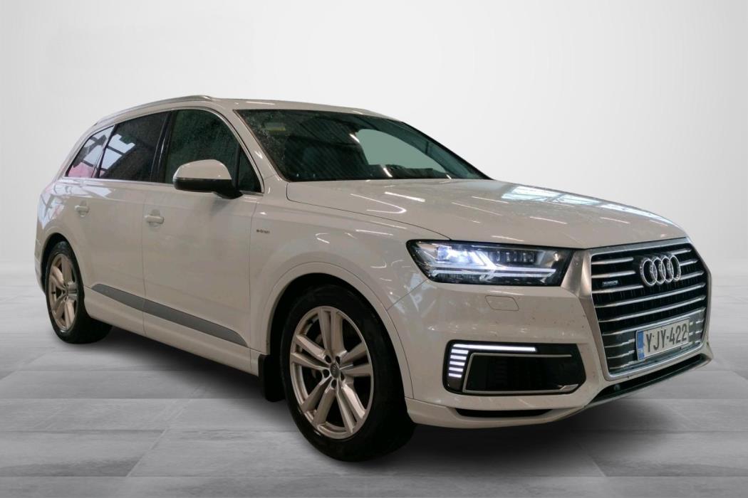 AUDI Q7 2018