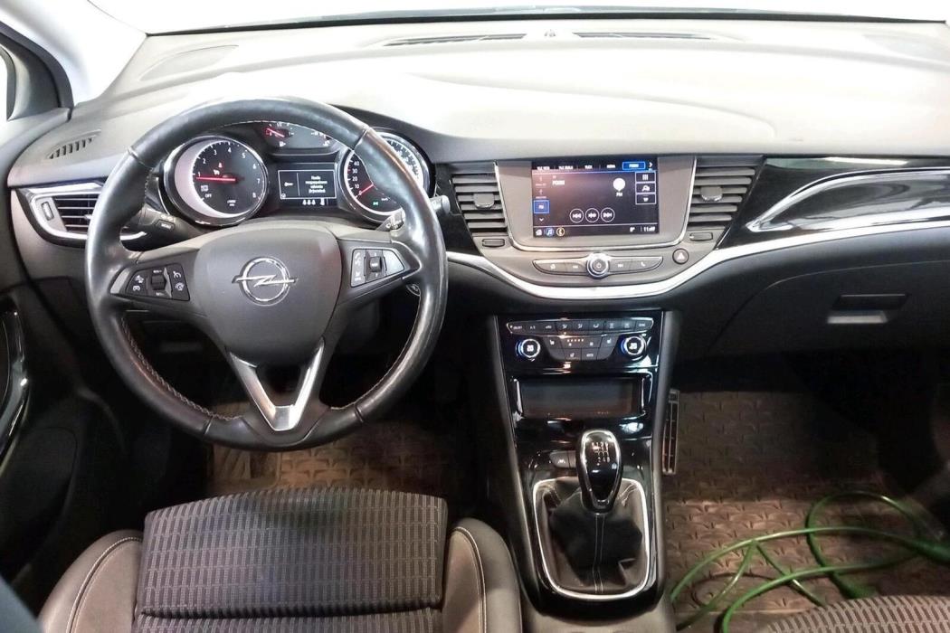 Opel Astra 2020
