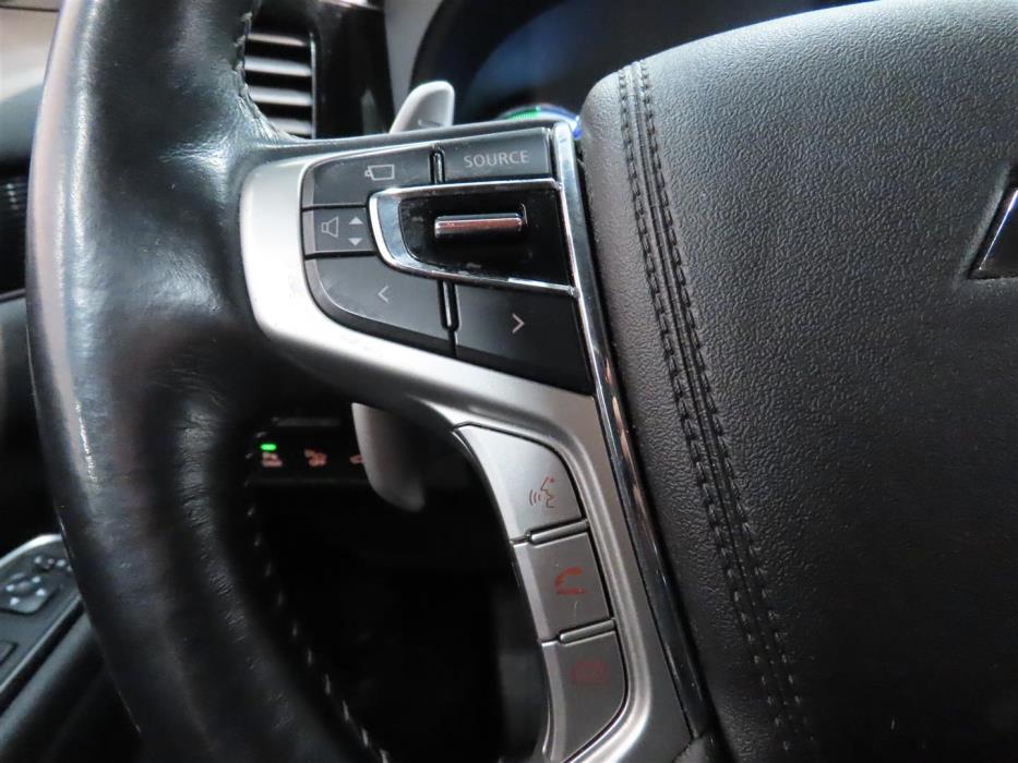 Mitsubishi Outlander PHEV 2019