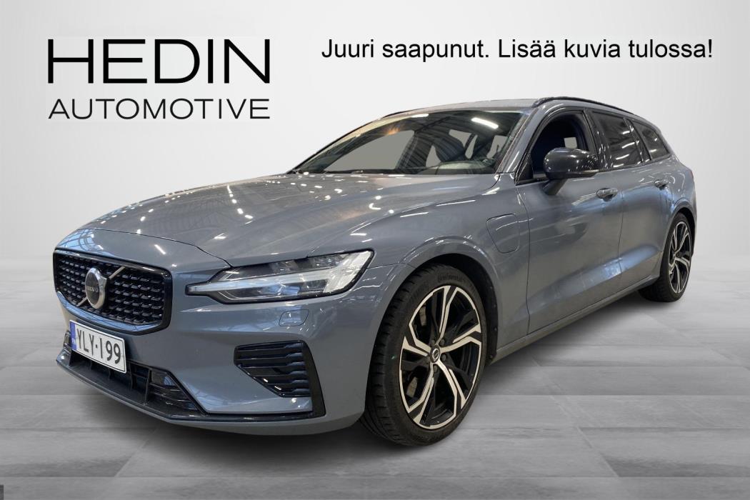 VOLVO V60 2023