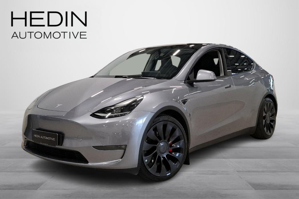 TESLA Model Y 2024