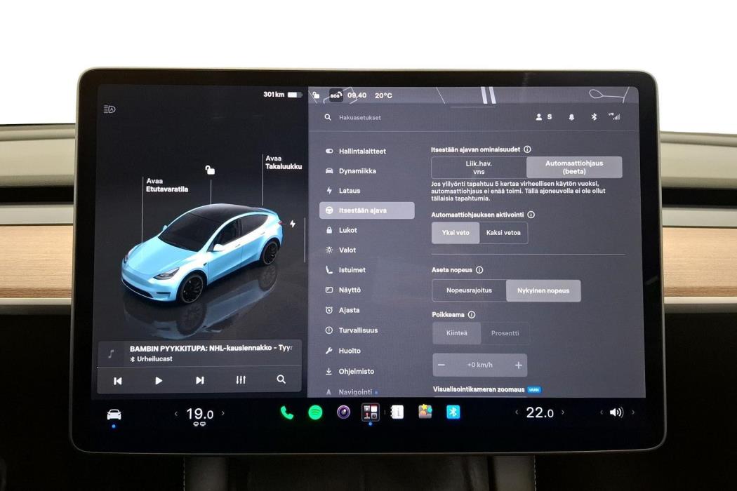 TESLA Model Y 2024
