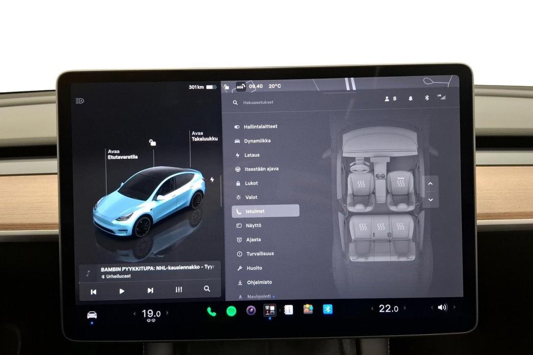 TESLA Model Y 2024