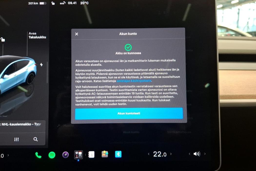 TESLA Model Y 2024