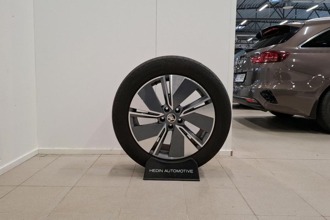 SKODA Enyaq 2021