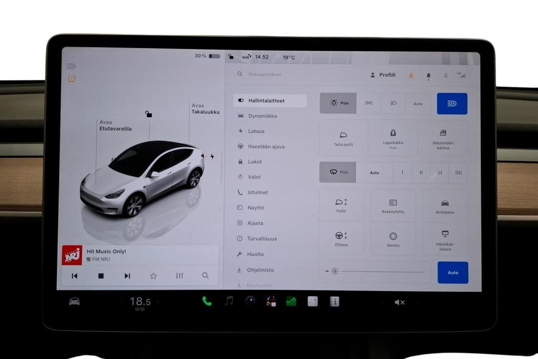 Tesla Model Y 2023