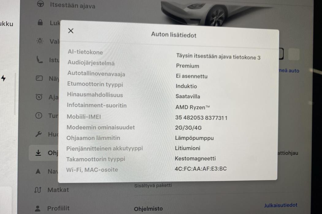 TESLA Model Y 2024