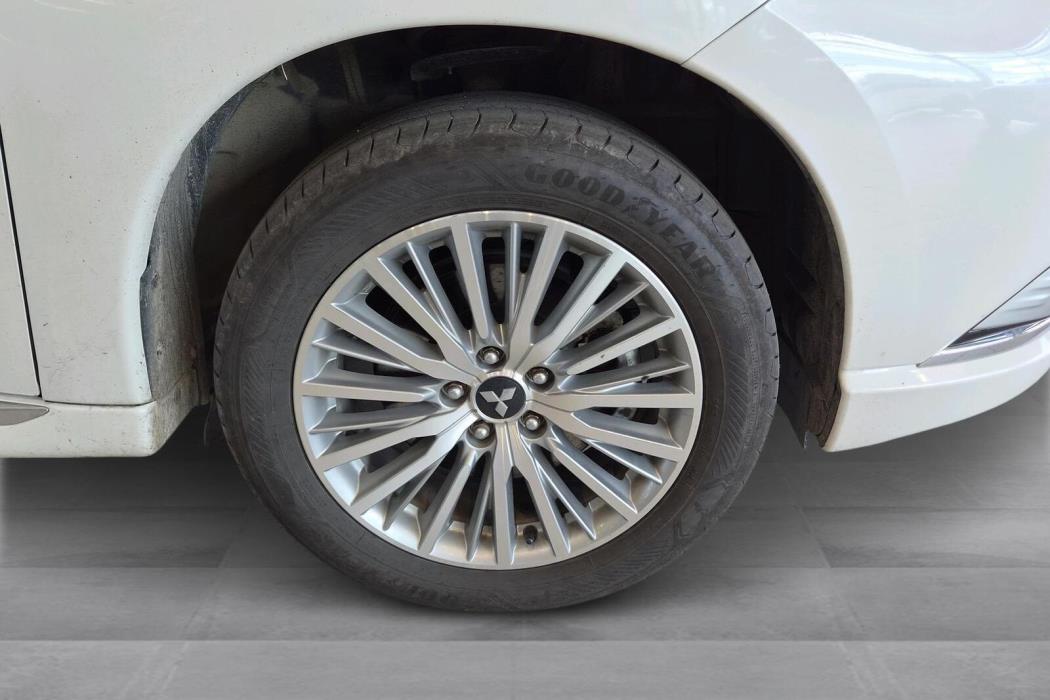 Mitsubishi Outlander PHEV 2021