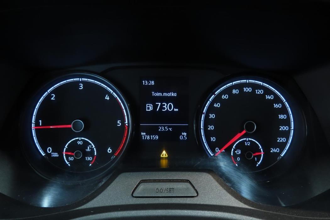 VOLKSWAGEN TRANSPORTER 2021