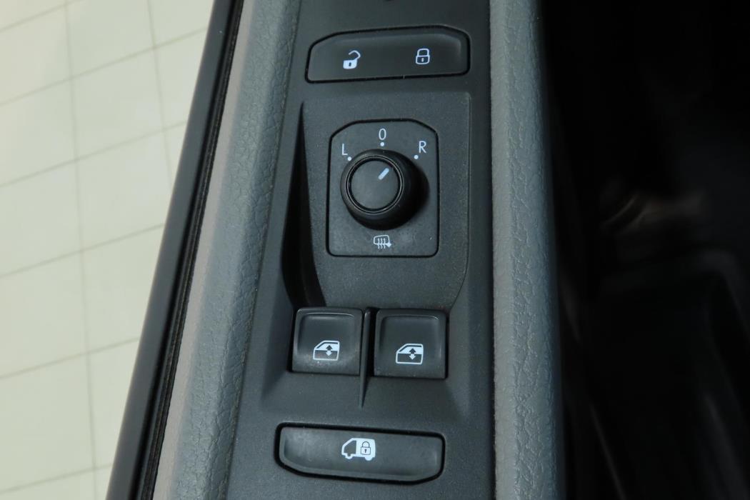 VOLKSWAGEN TRANSPORTER 2021