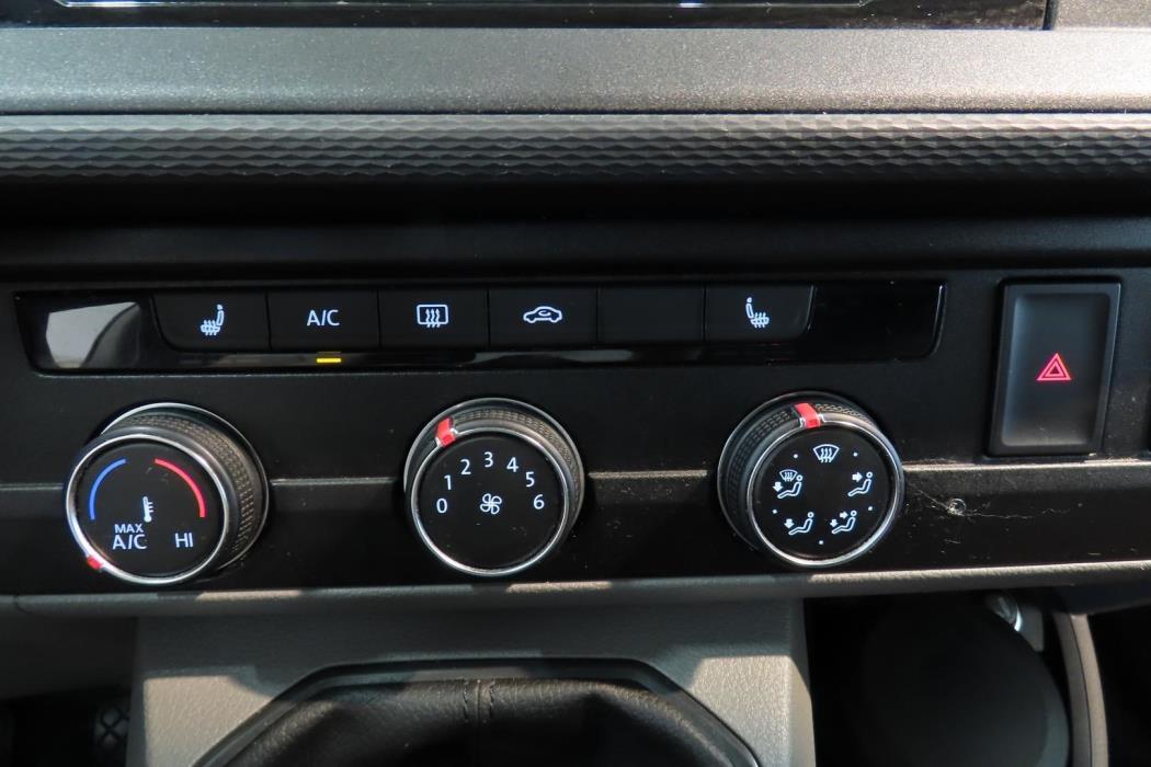 VOLKSWAGEN TRANSPORTER 2021