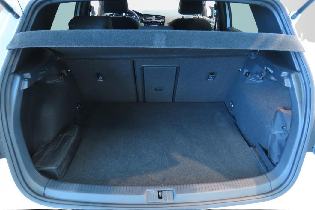 Volkswagen Golf 2020