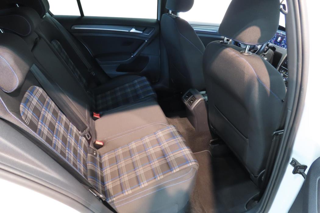 Volkswagen Golf 2020