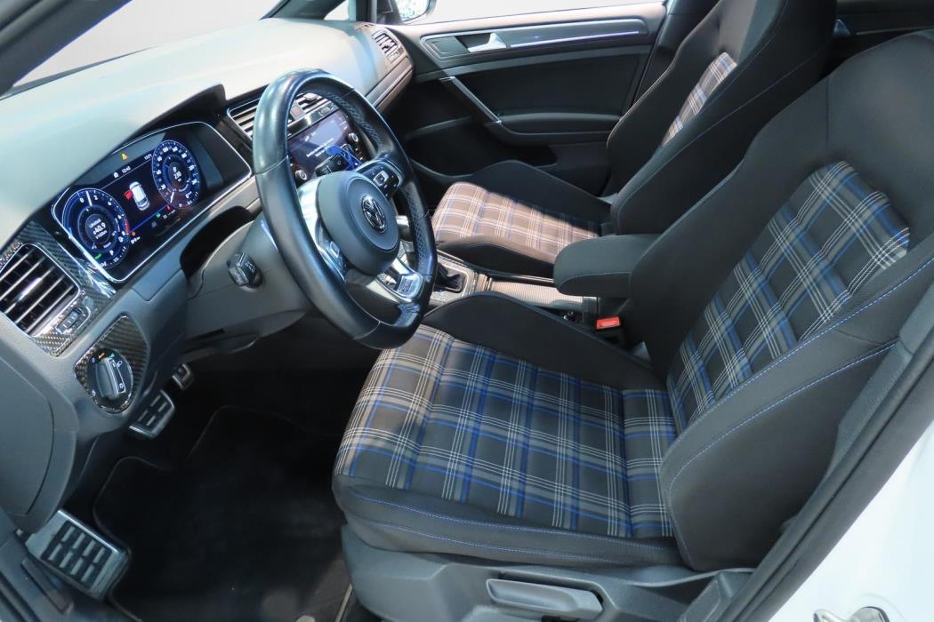 Volkswagen Golf 2020