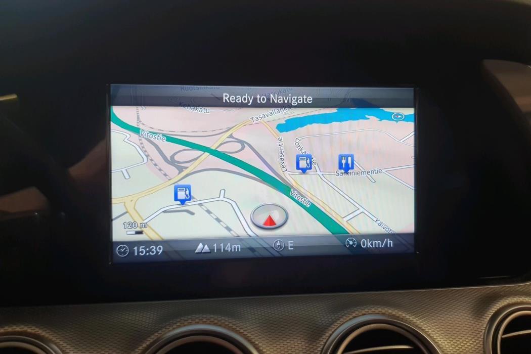 MERCEDES-BENZ E 2017