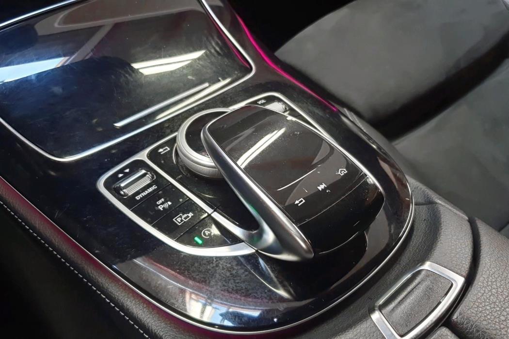 MERCEDES-BENZ E 2017