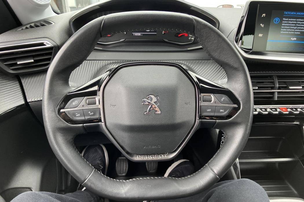 Peugeot 208 2021