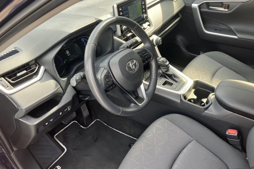 TOYOTA RAV4 2020