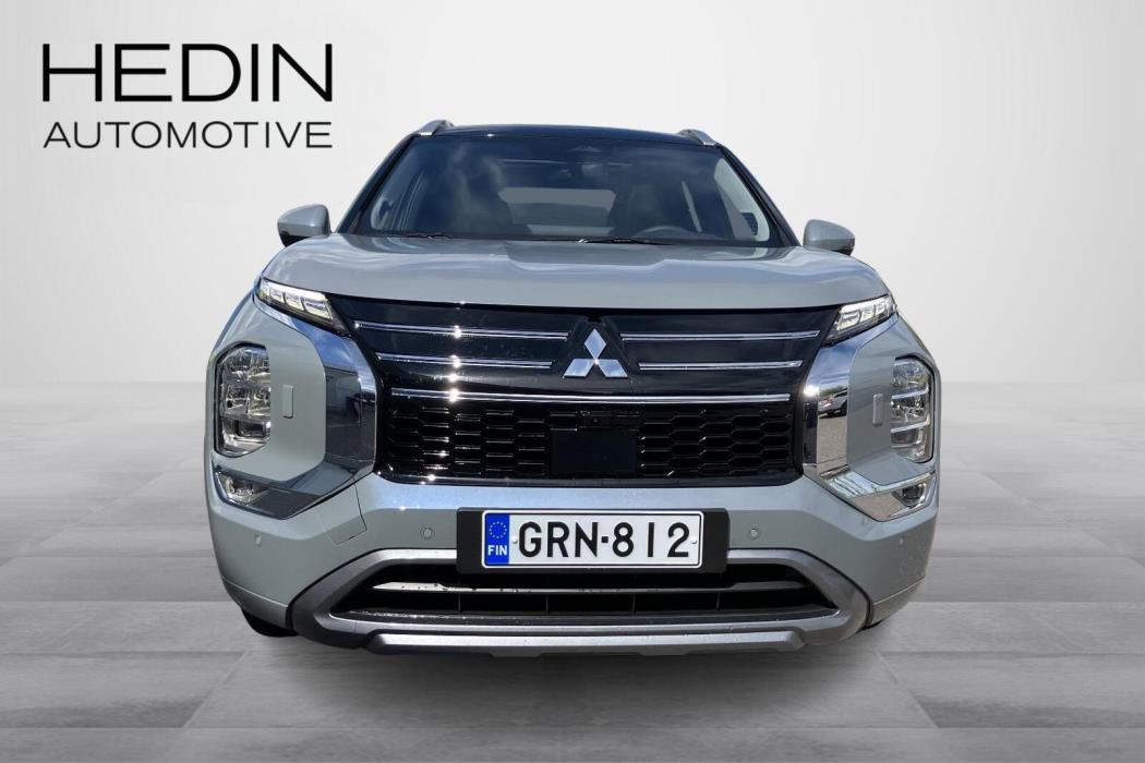 MITSUBISHI OUTLANDER 2026