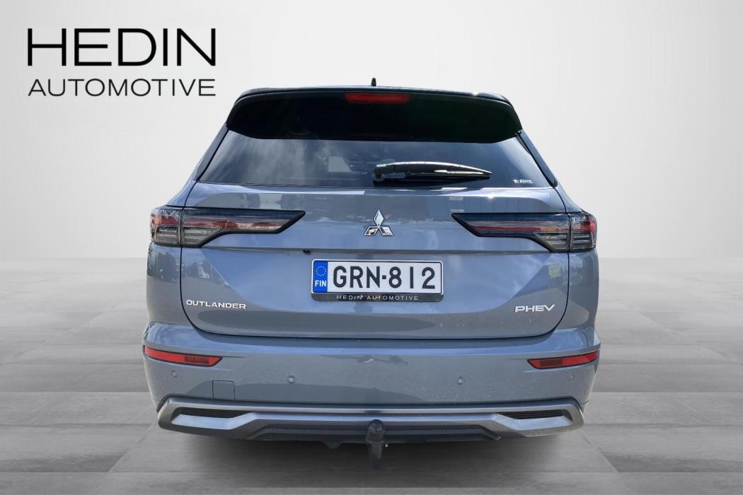 MITSUBISHI OUTLANDER 2026