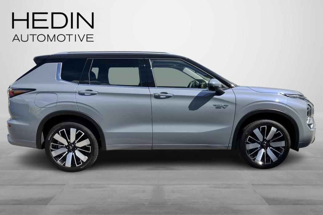 MITSUBISHI OUTLANDER 2026