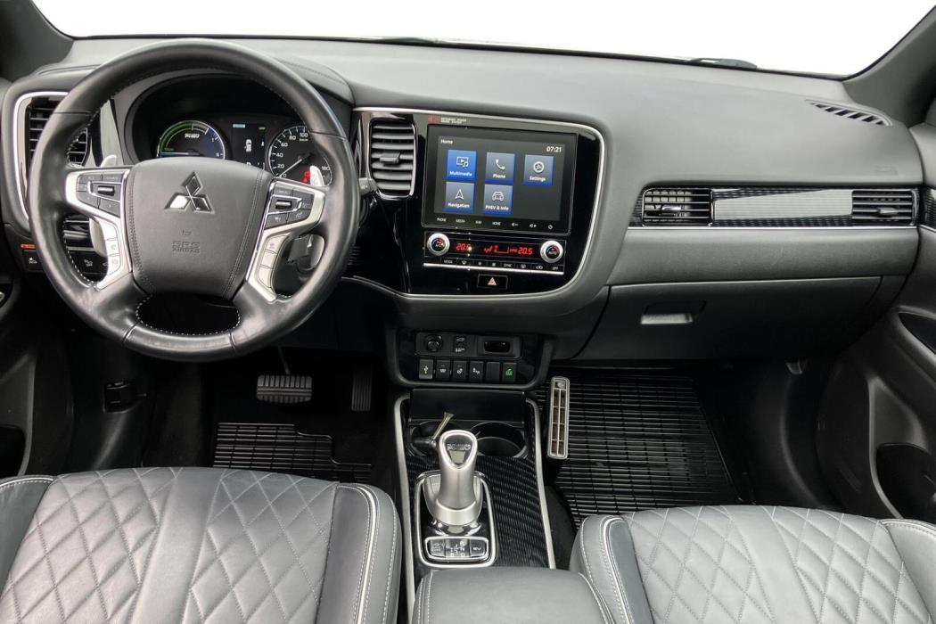 Mitsubishi Outlander PHEV 2021