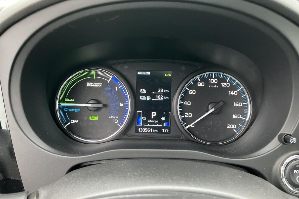 Mitsubishi Outlander PHEV 2021