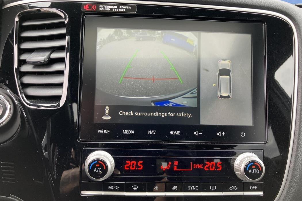 Mitsubishi Outlander PHEV 2021