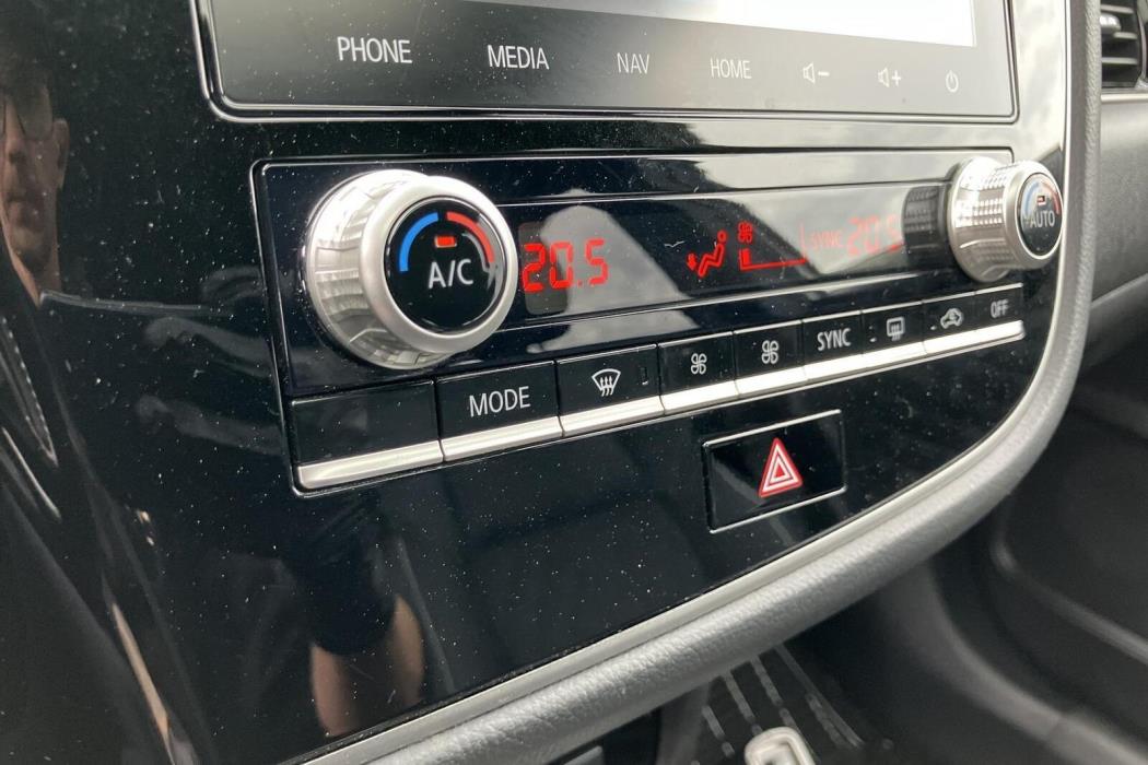 Mitsubishi Outlander PHEV 2021
