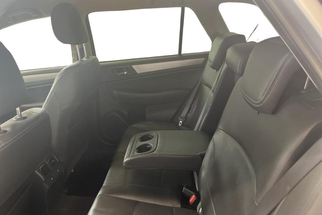 Subaru Outback 2016