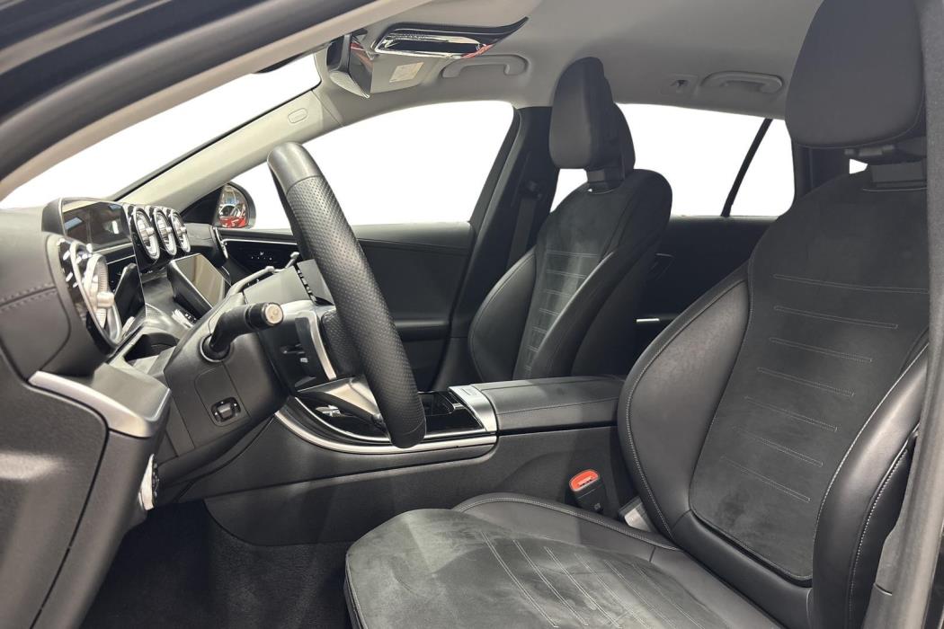 Mercedes-Benz C 2023