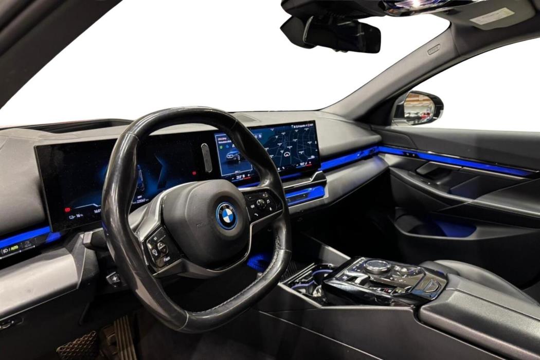 BMW i5 2024