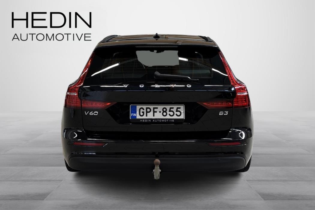 Volvo V60 2023