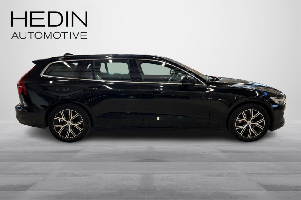 Volvo V60 2023