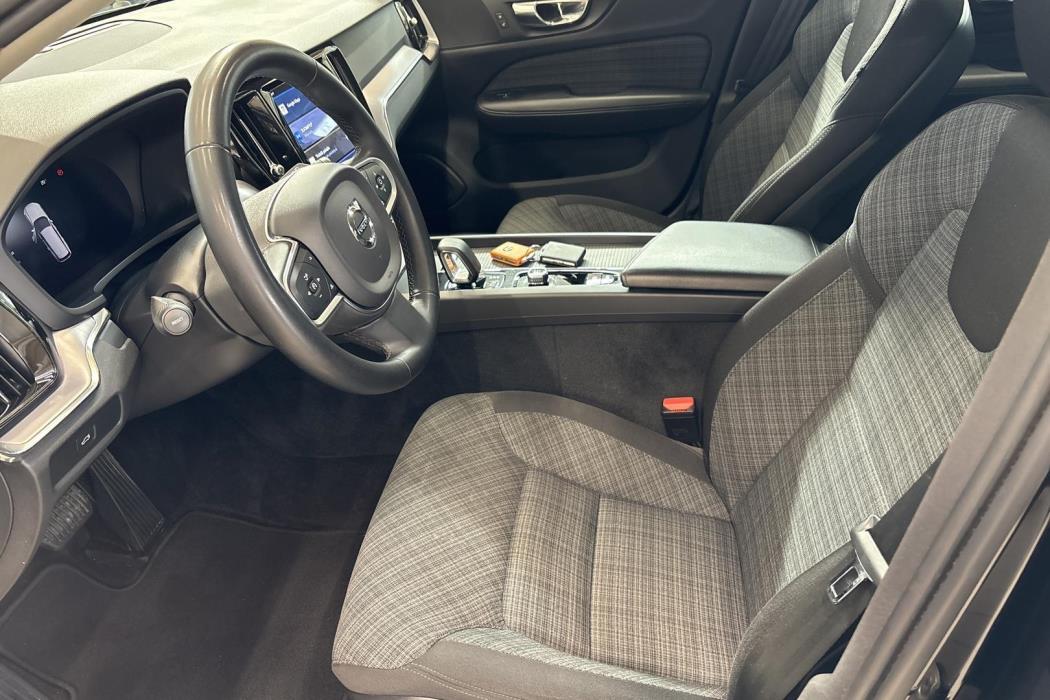 Volvo V60 2023