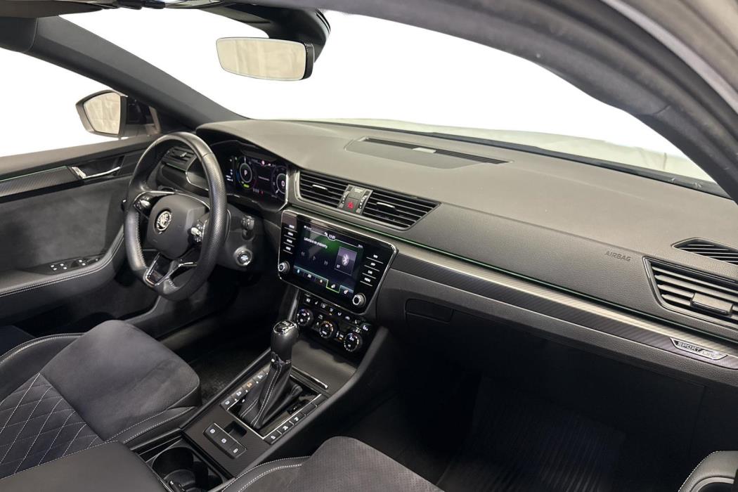 Skoda Superb 2021