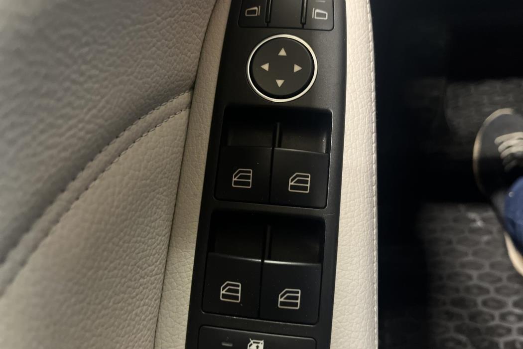 Mercedes-Benz B 2012