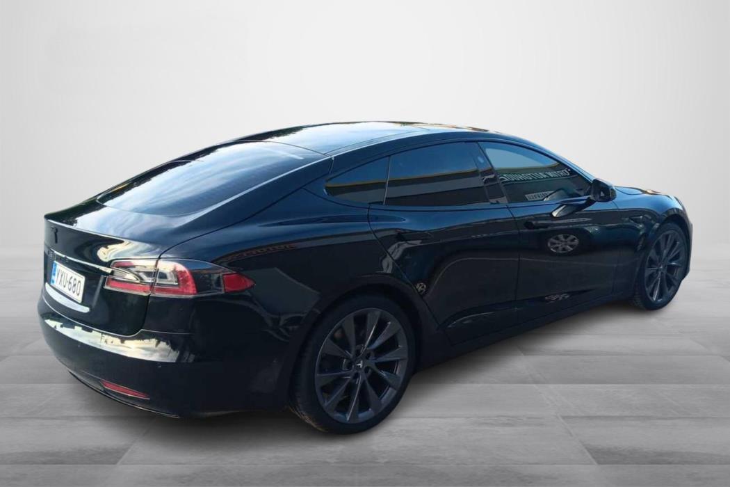 Tesla Model S 2018