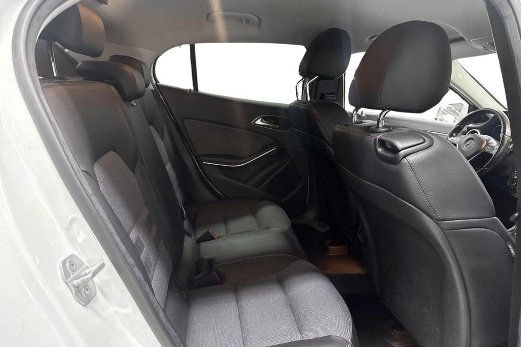 Mercedes-Benz GLA 2015