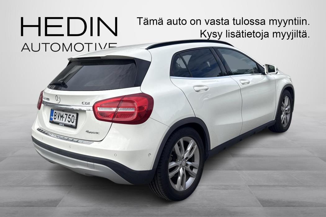 Mercedes-Benz GLA 2015