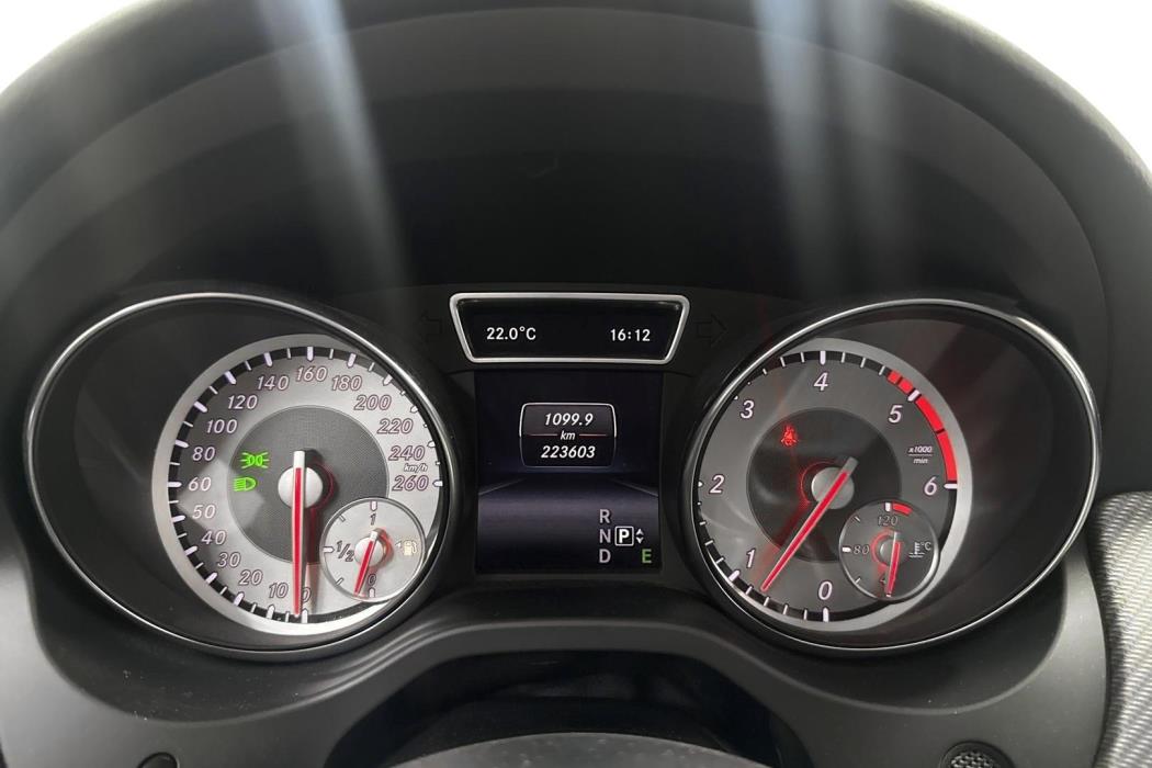 Mercedes-Benz GLA 2015