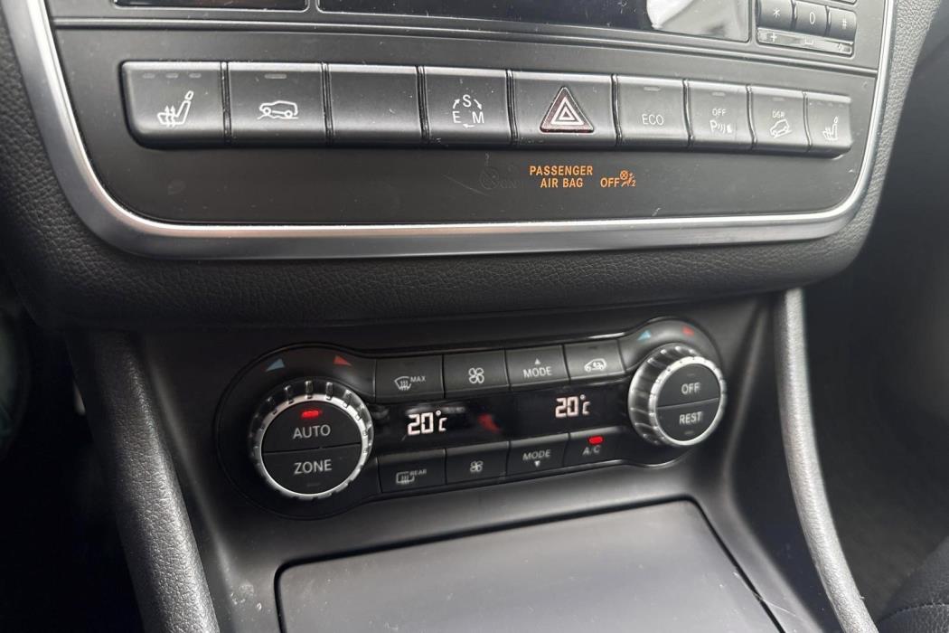 Mercedes-Benz GLA 2015