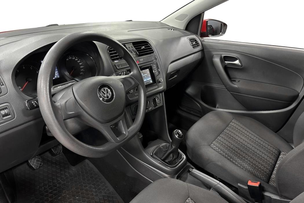 VOLKSWAGEN POLO 2017