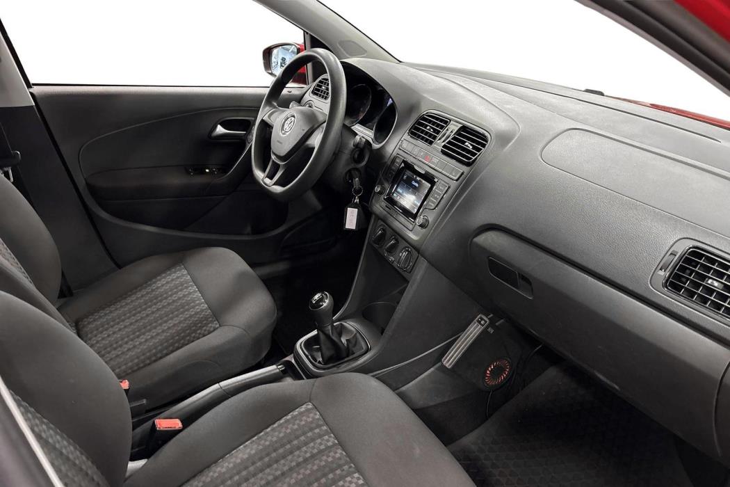 VOLKSWAGEN POLO 2017